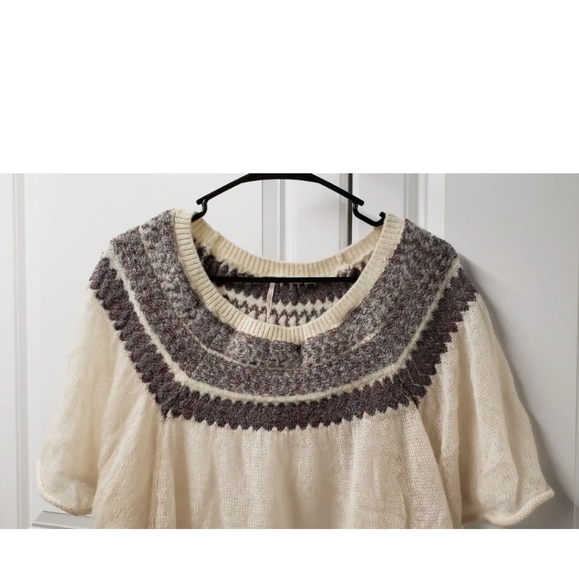 Free People Lock Lomand Women's Sweater Size: Medium Flutter Sleeve - Picture 3 of 12